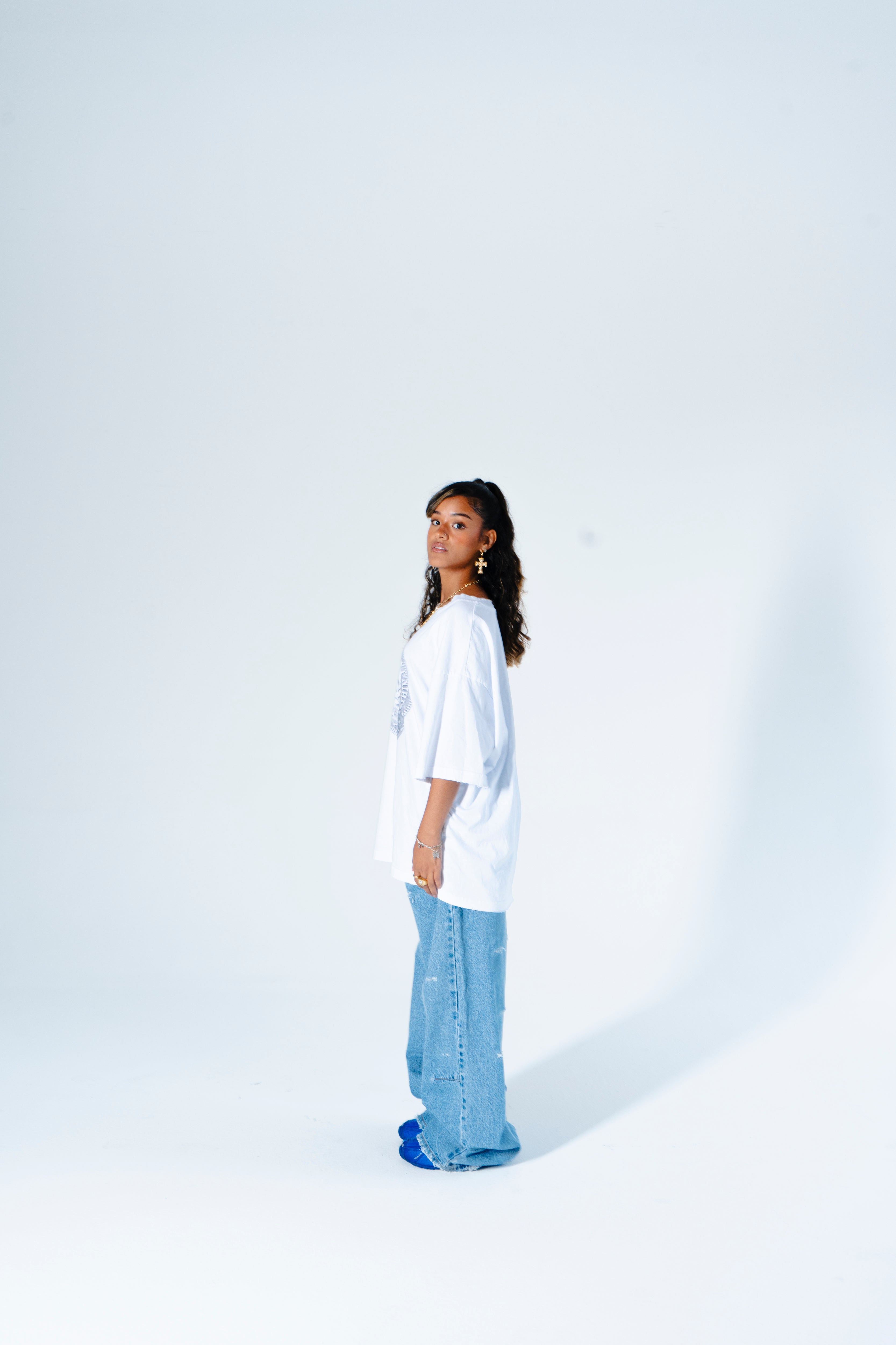 AVT TEE